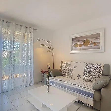 Les Coteaux De La Nartelle-36 By Interhome Appartement